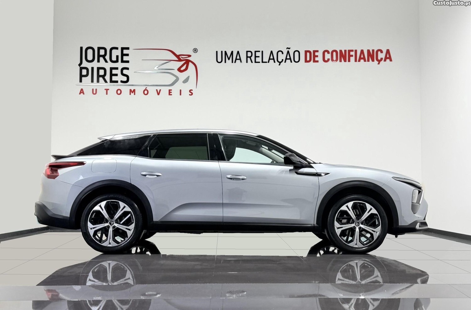 Citroën C5 X 1.6 HIBRIDO SHINE E-EAT8 224 CV - NACIONAL — fotografia 27