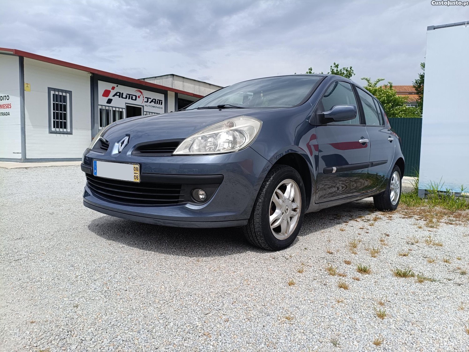 Renault Clio III 1.2 16V 75cv 5p — fotografia 13