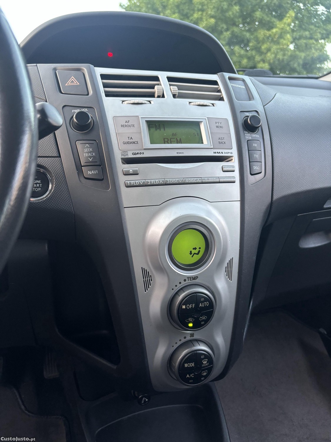 Toyota Yaris 1.0 vvt-i — fotografia 4