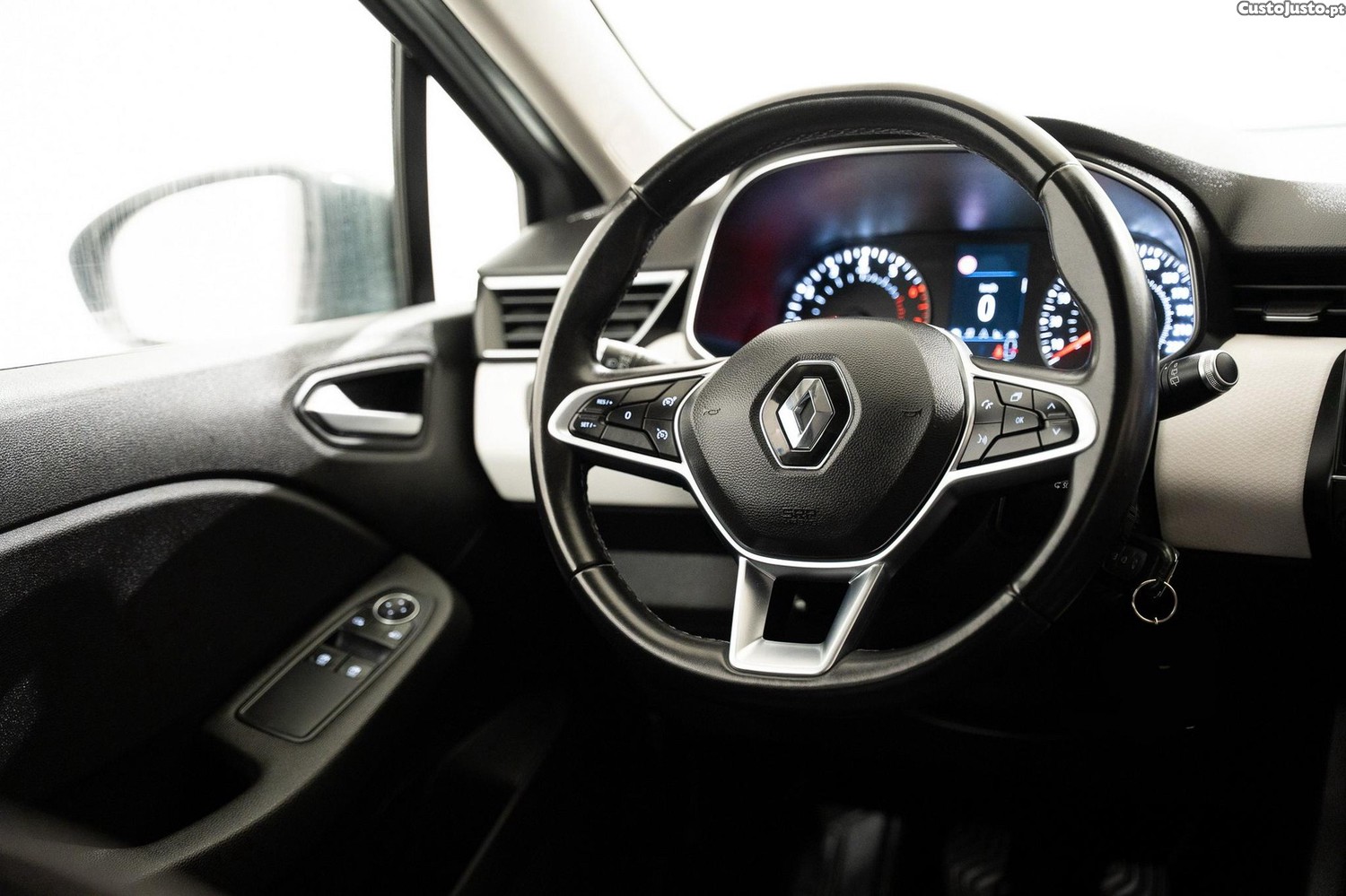 Renault Clio 1.0 TCe Limited — fotografia 8
