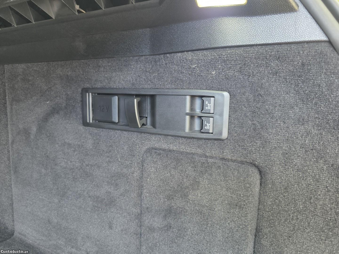 BMW iX xDrive 40 — fotografia 43