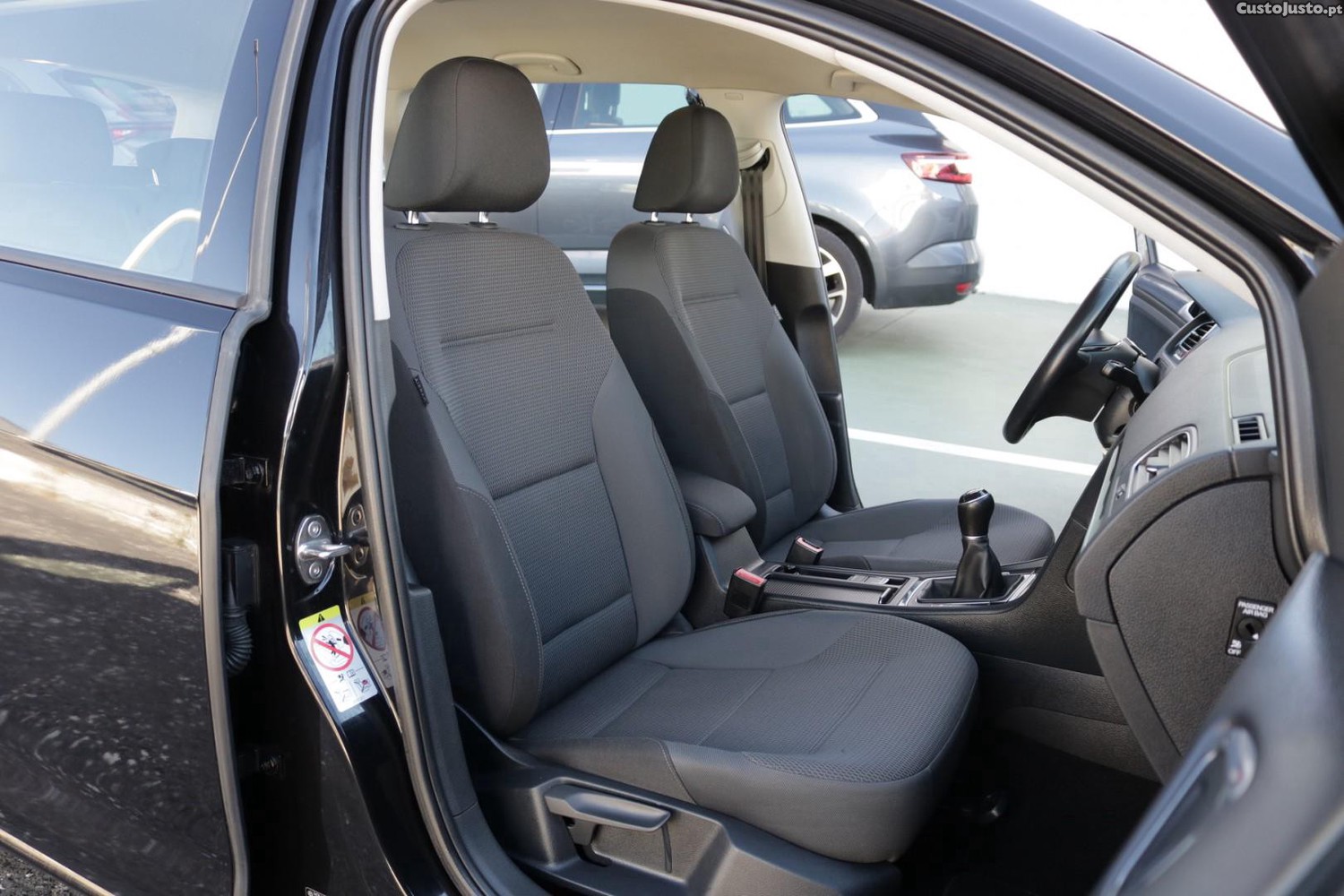 Volkswagen Golf Variant 1.0 TSI Confortline 115cv — fotografia 42