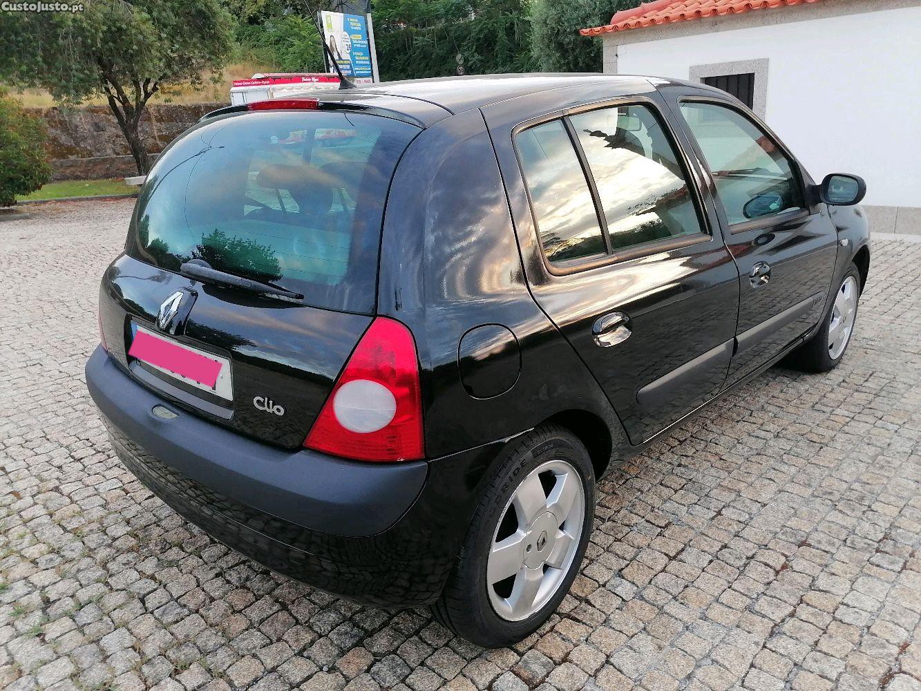 Renault Clio 1.2i Privilege — fotografia 7