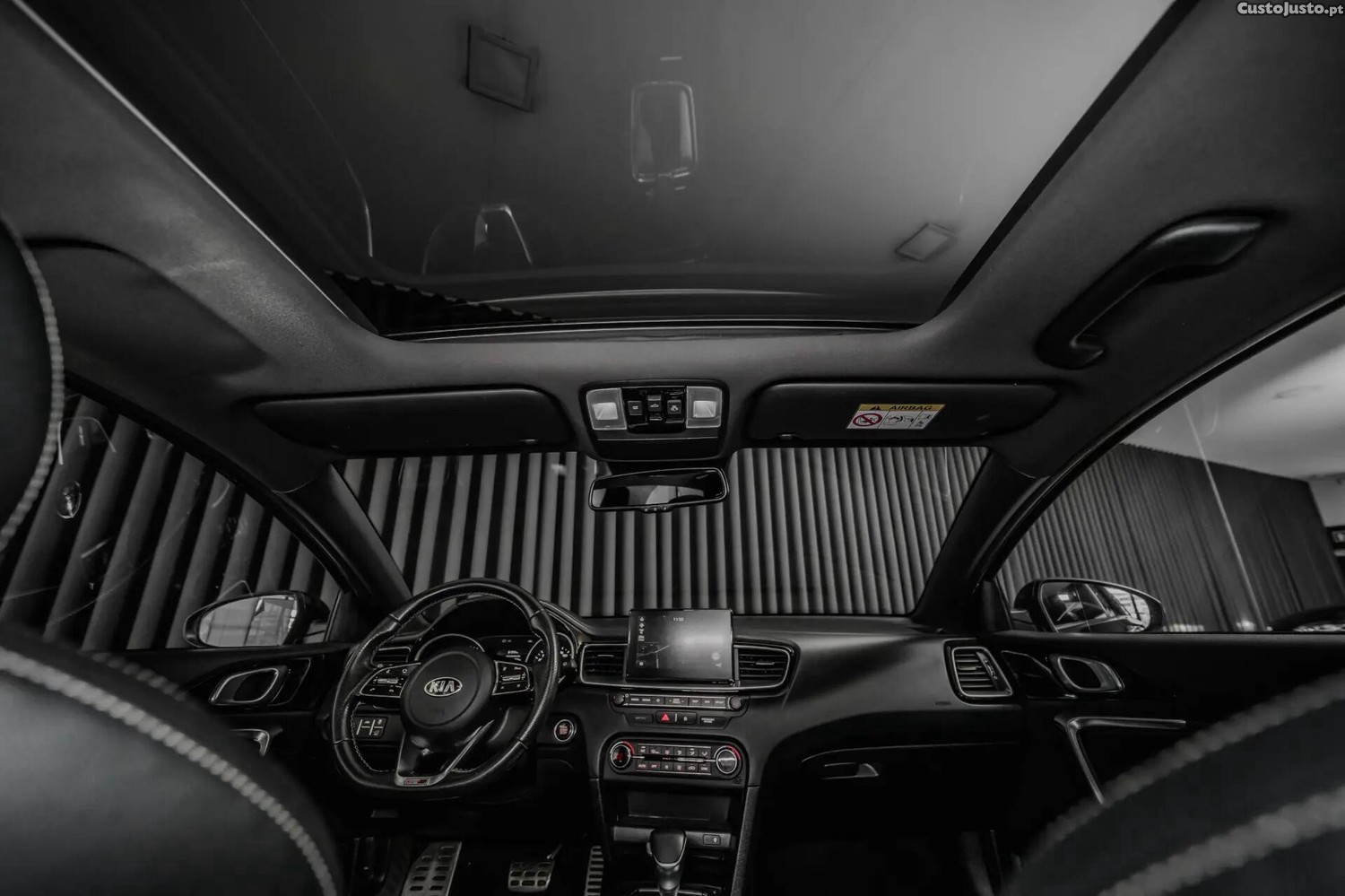 Kia ProCeed 1.6 CRDi GT Line 7DCT — fotografia 11