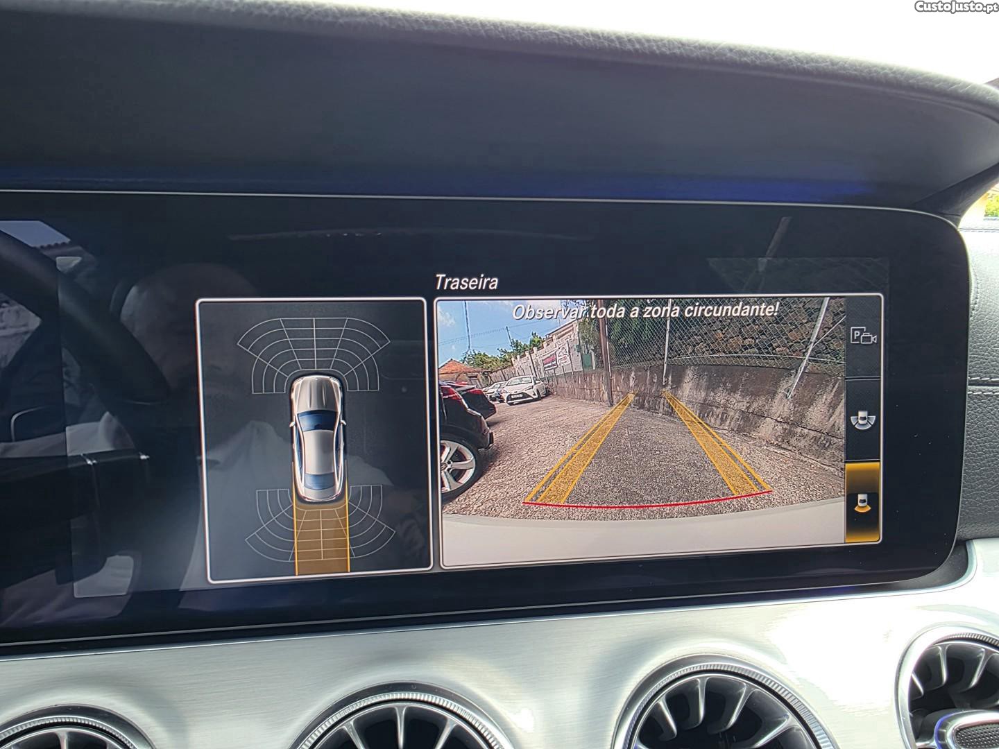 Mercedes-Benz E 220 d AMG Line Aut. — fotografia 44