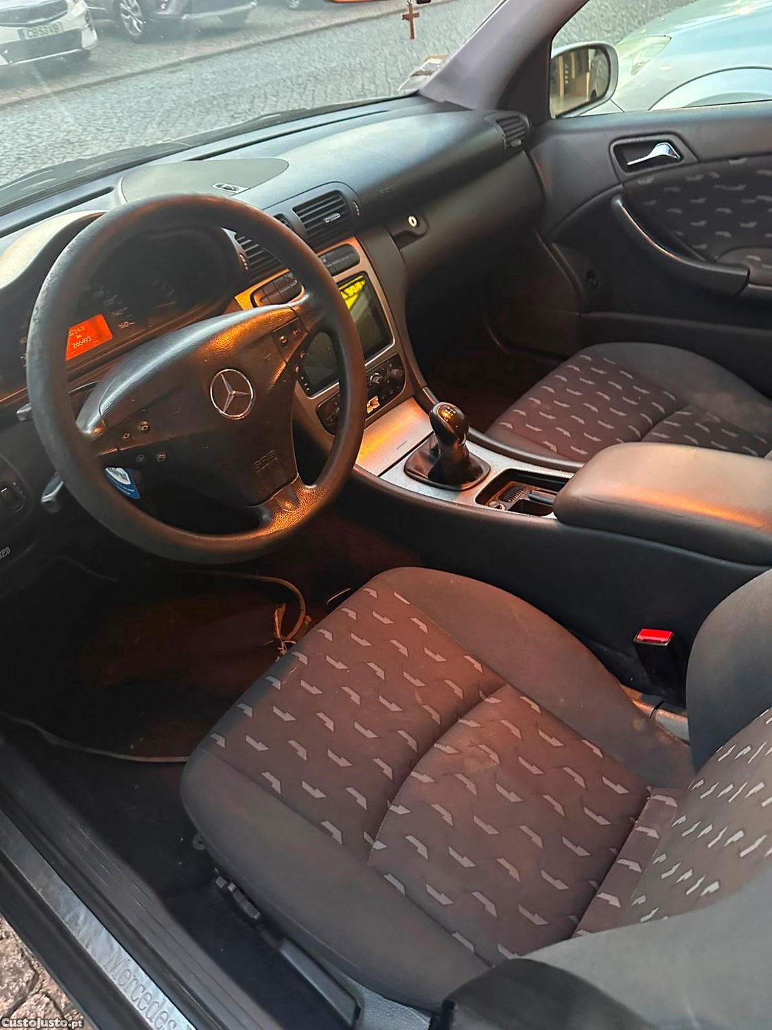 Mercedes-Benz C 220 Clássica — fotografia 4