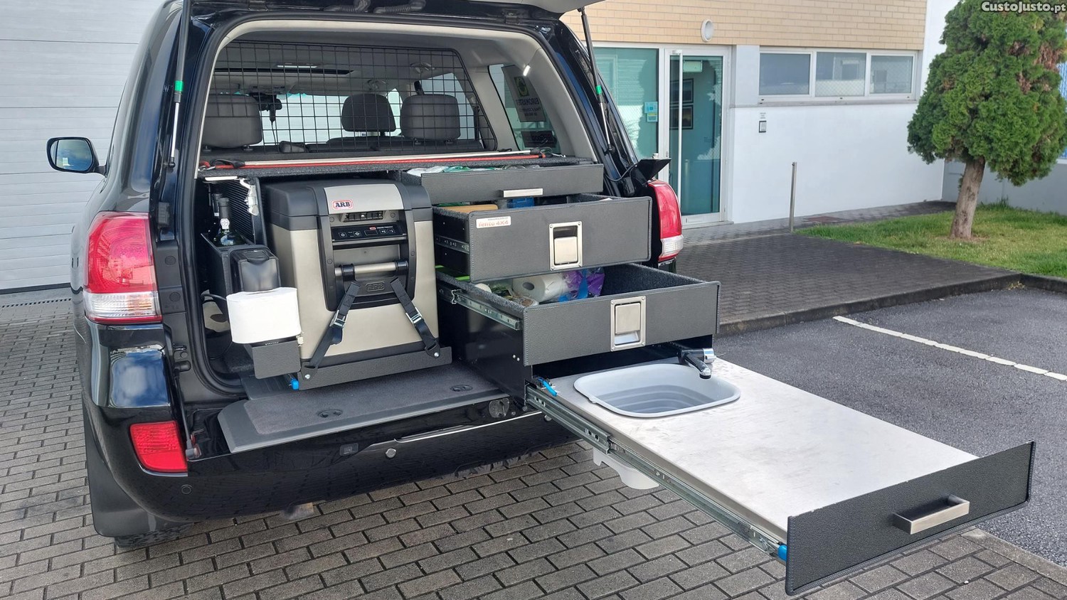 Toyota Land Cruiser 4.5 D-4D V8 — fotografia 3