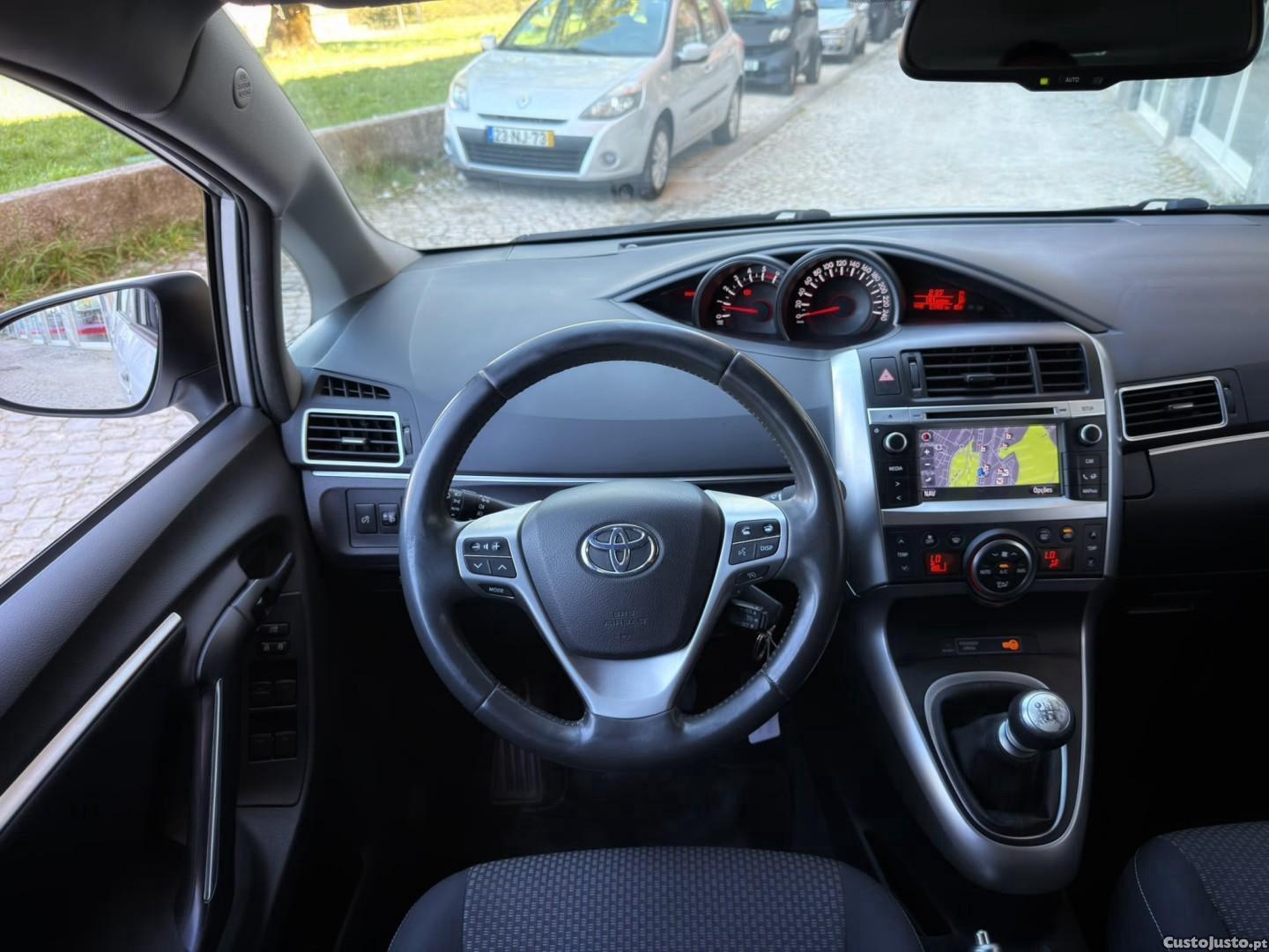 Toyota Verso 2.0 D-4D Exclusive+GPS — fotografia 8