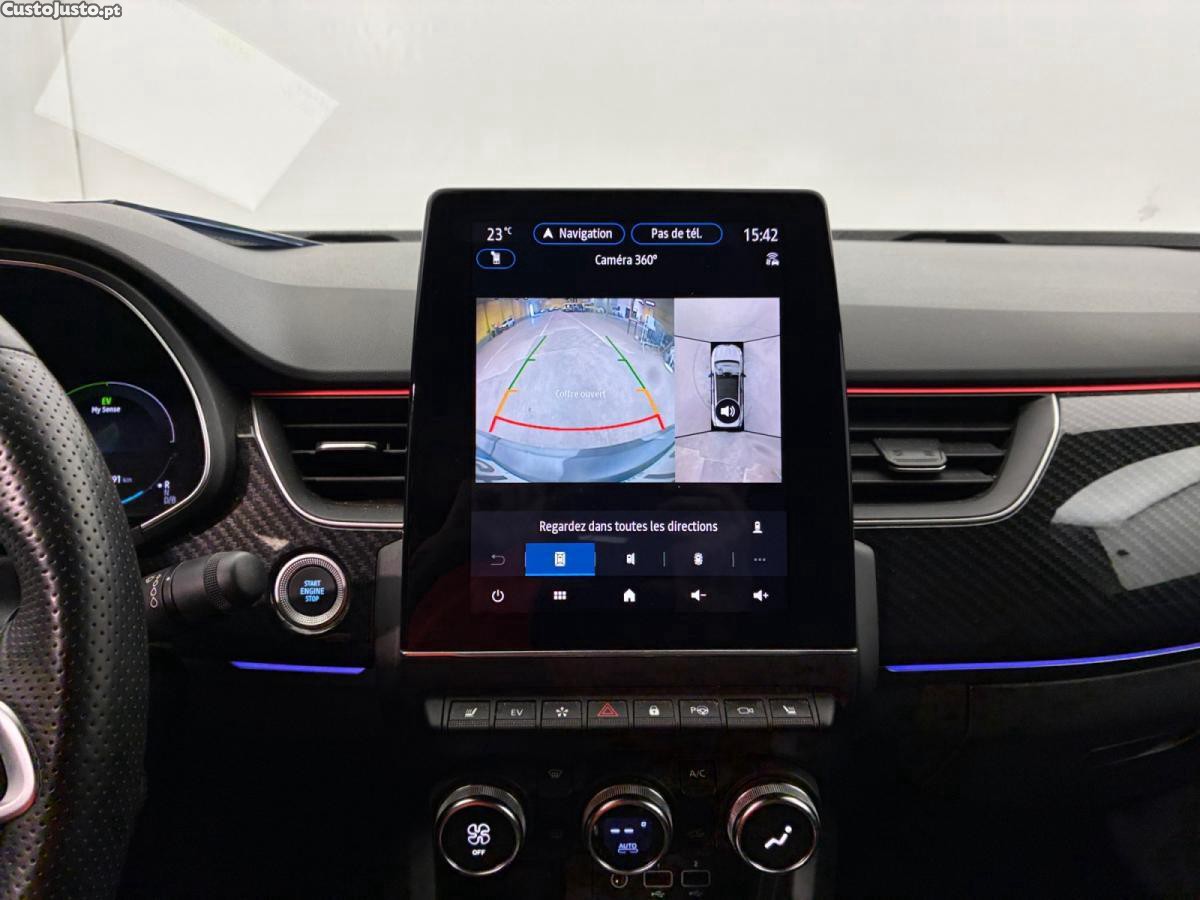 Renault Arkana E-Tech R.S. Line — fotografia 3
