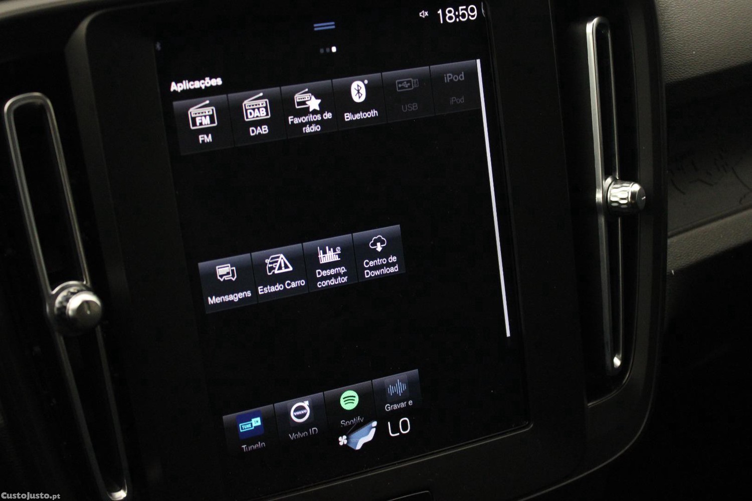 Volvo XC 40 1.5 T2 MOMENTUM CORE — fotografia 23