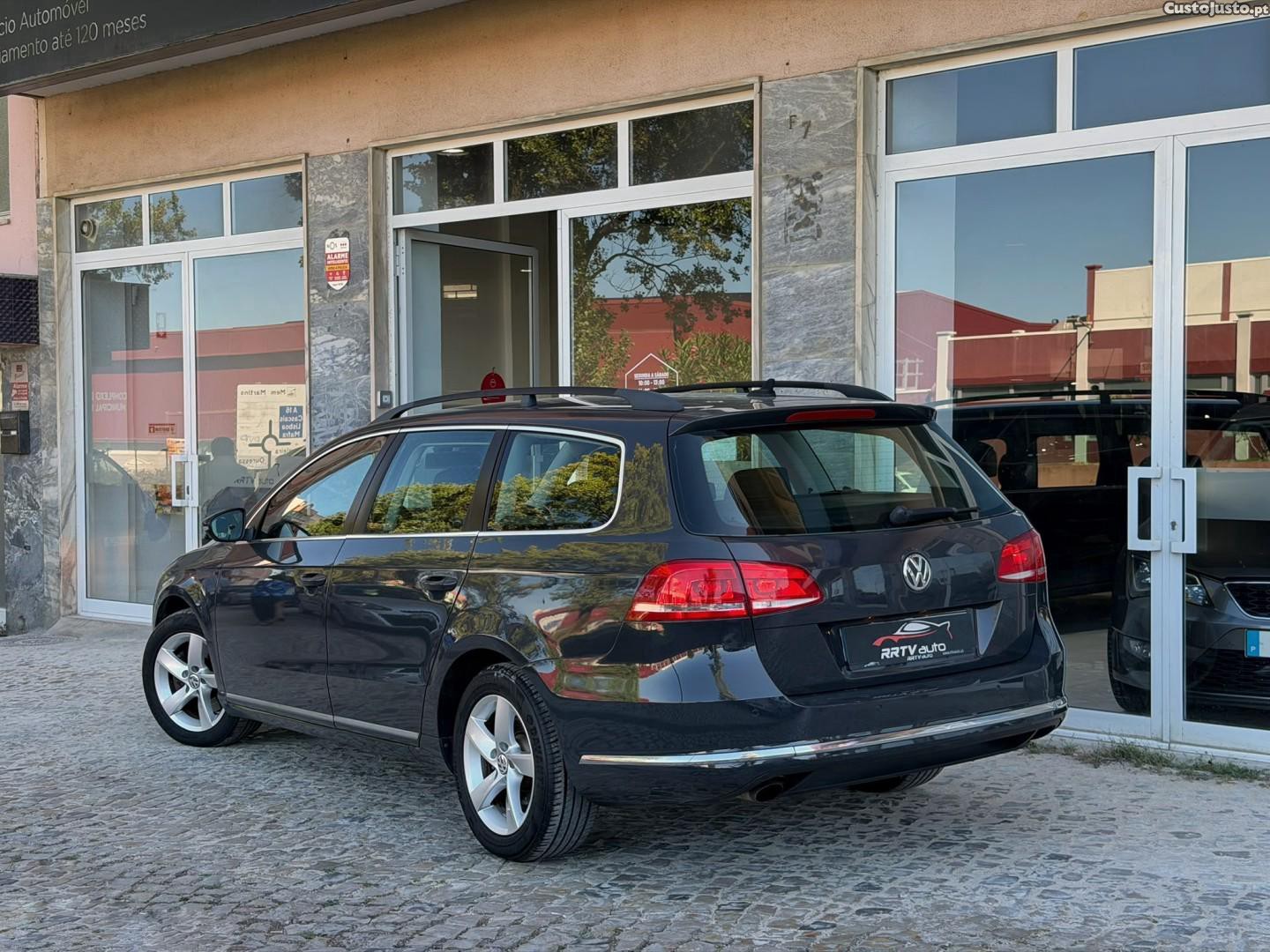 Volkswagen Passat 1.6 TDI BlueMotion — fotografia 13