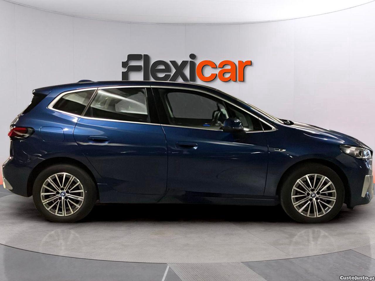 BMW 225 Active Tourer XE e xDrive Line Luxury — fotografia 20