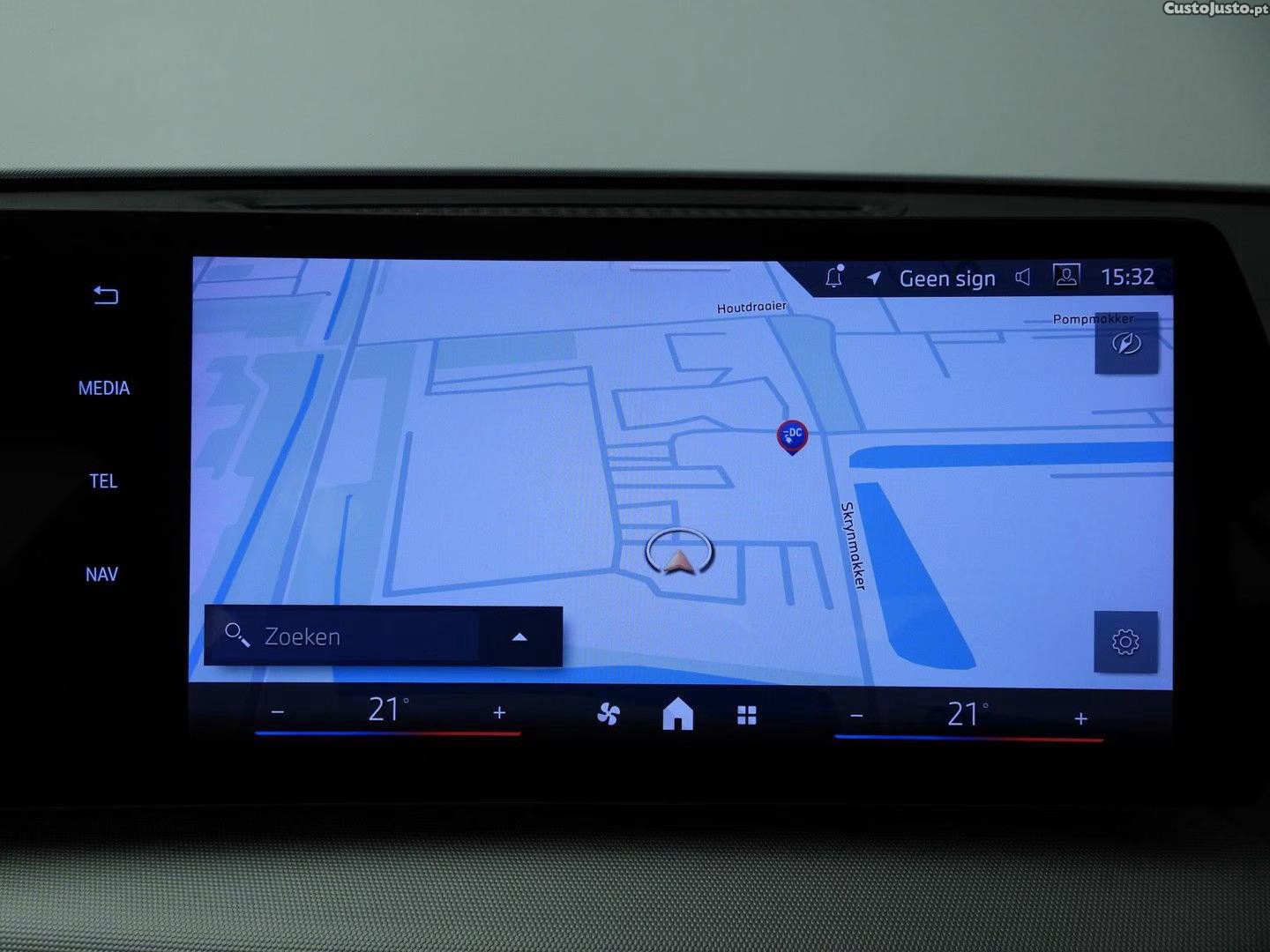 BMW iX2 eDrive20 — fotografia 8