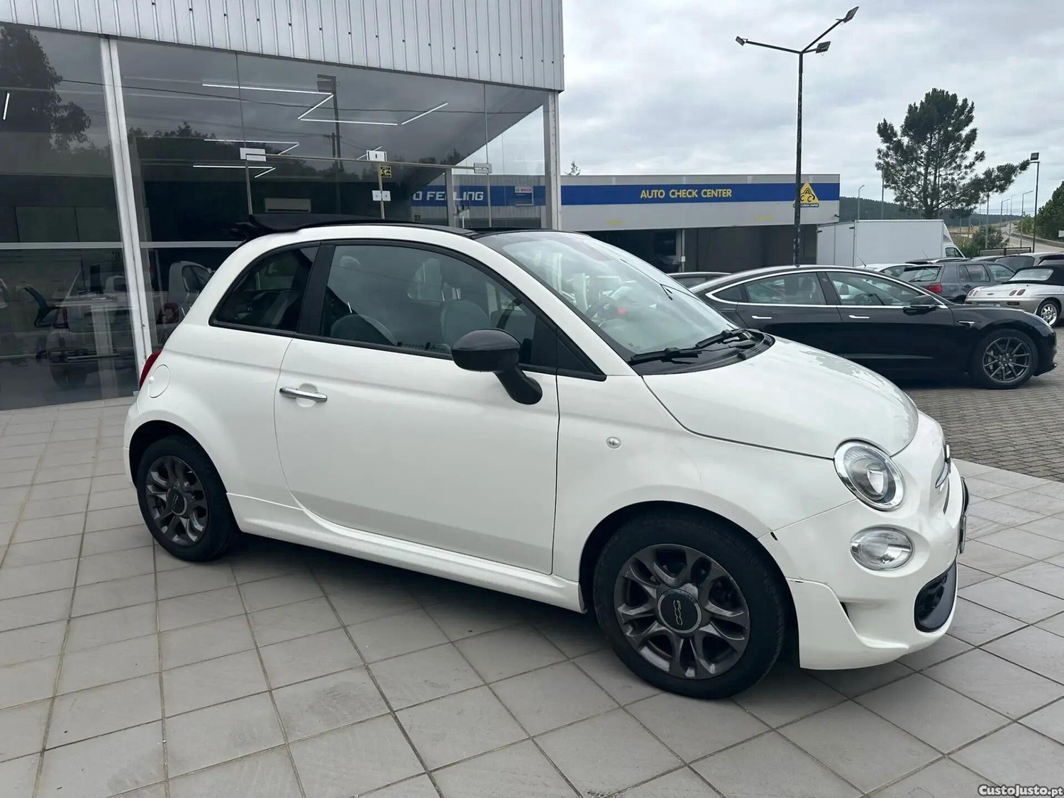 Fiat 500C 1.0 Hybrid Lounge — fotografia 23