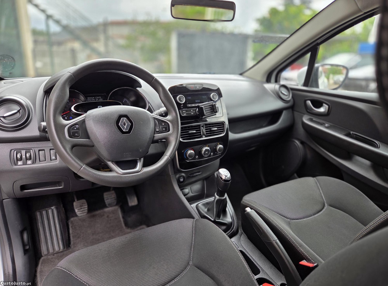 Renault Clio 1.5 dCi Zen — fotografia 7