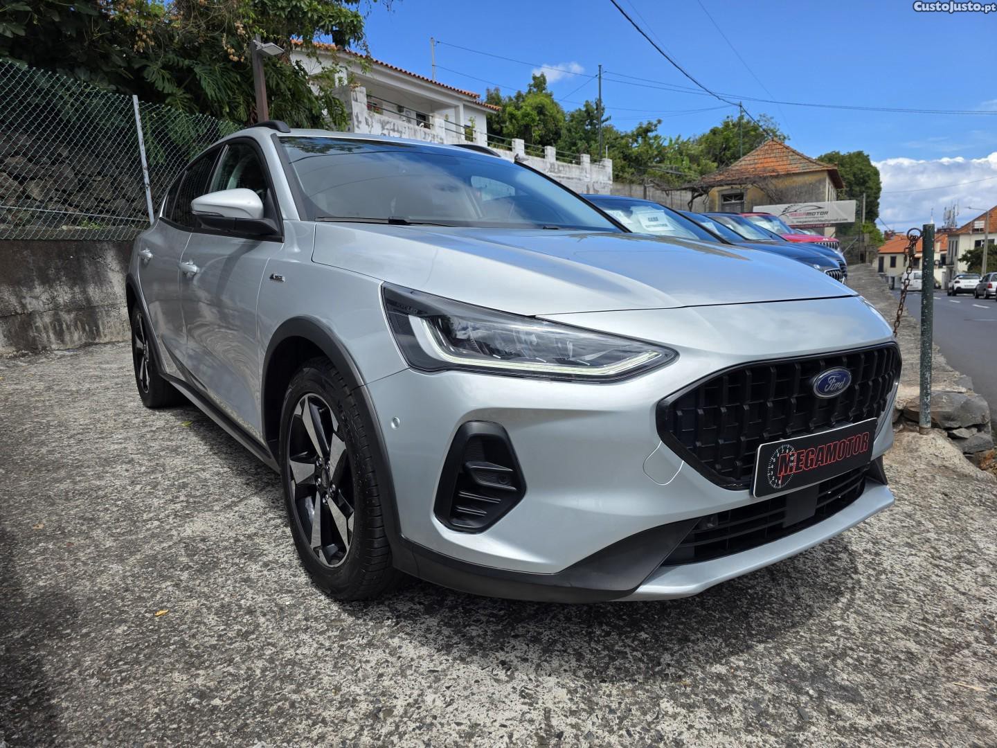 Ford Focus 1.0 EcoBoost MHEV Active X — fotografia 31