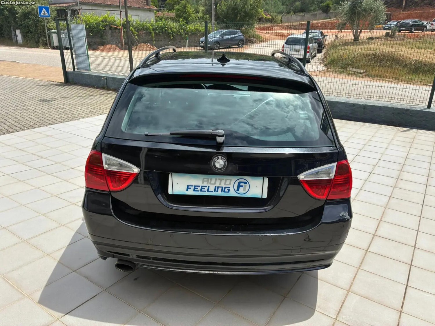 BMW 318 d Touring — fotografia 17