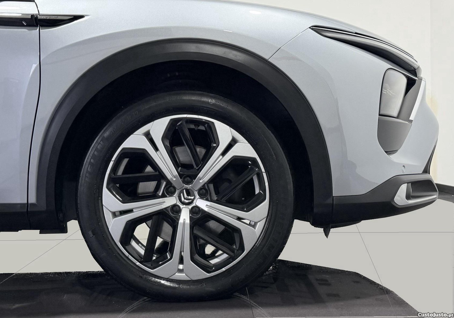 Citroën C5 X 1.6 HIBRIDO SHINE E-EAT8 224 CV - NACIONAL — fotografia 3