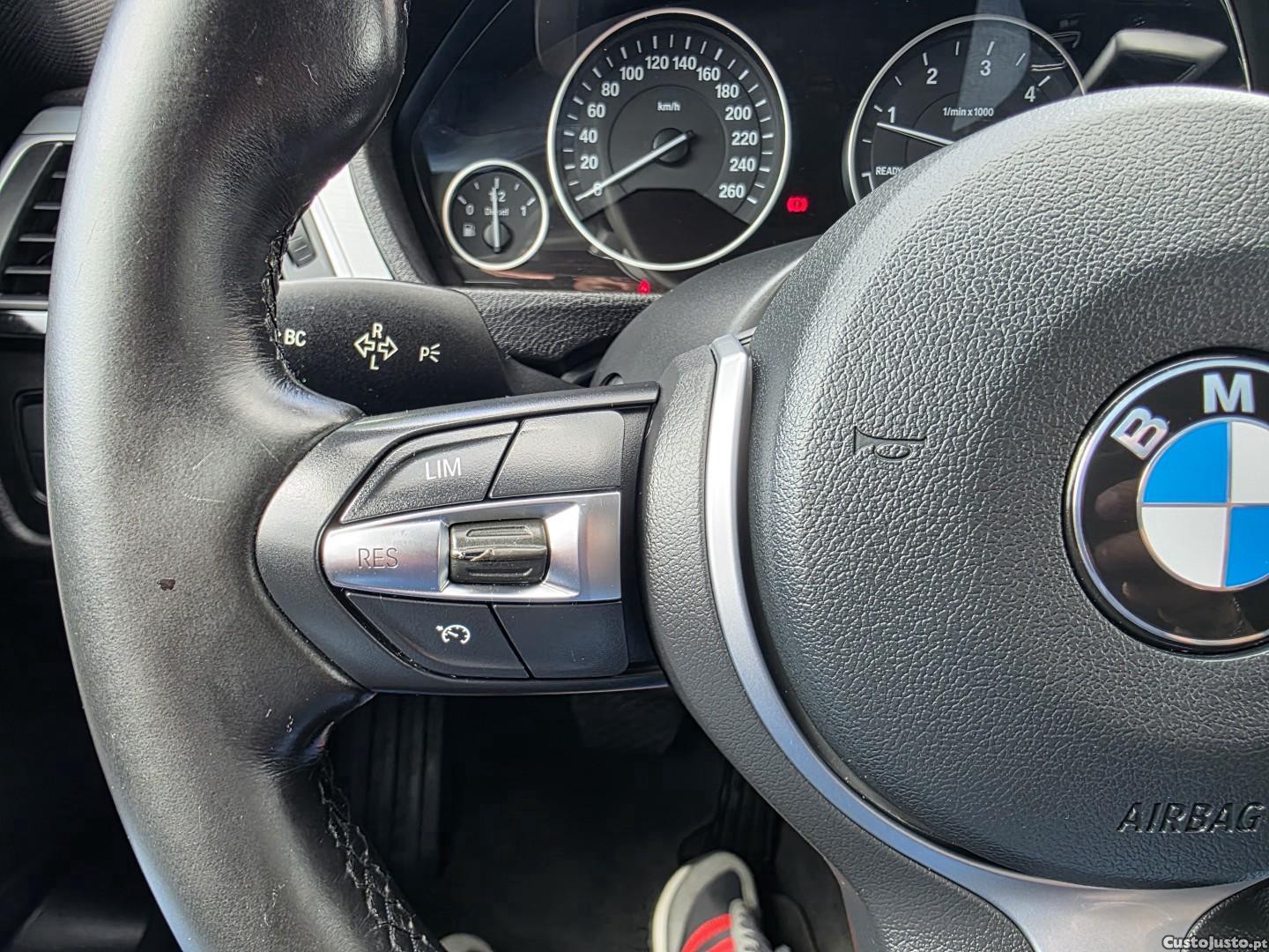 BMW 318 d Line Luxury Auto — fotografia 9