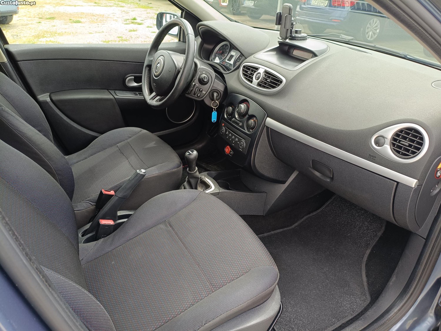 Renault Clio III 1.2 16V 75cv 5p — fotografia 8