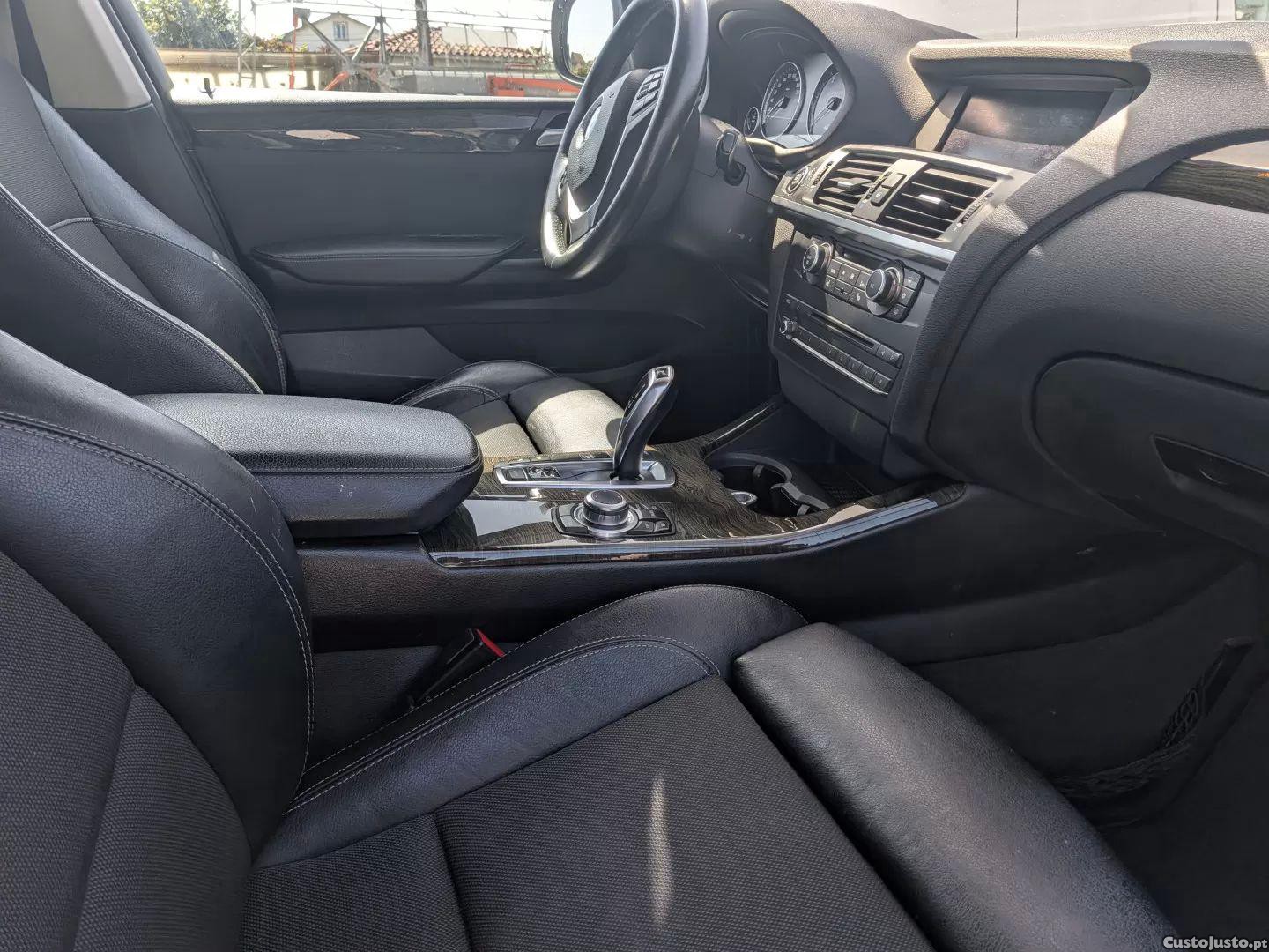 BMW X3 20 d xdrive auto — fotografia 2