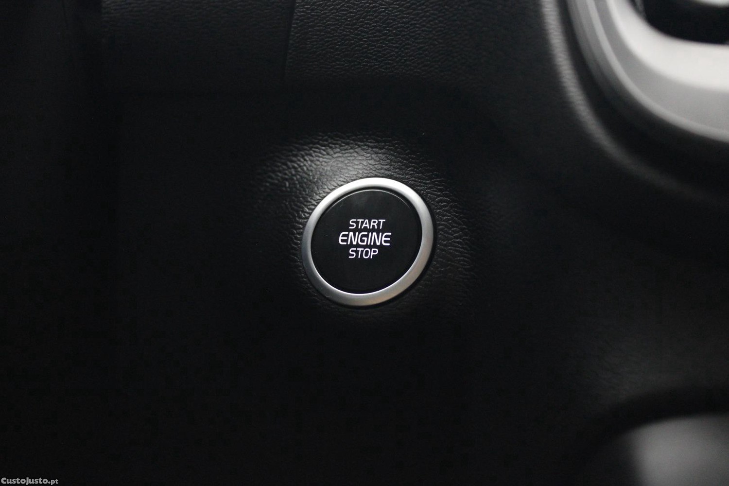 Volvo XC 40 1.5 T2 MOMENTUM CORE — fotografia 27