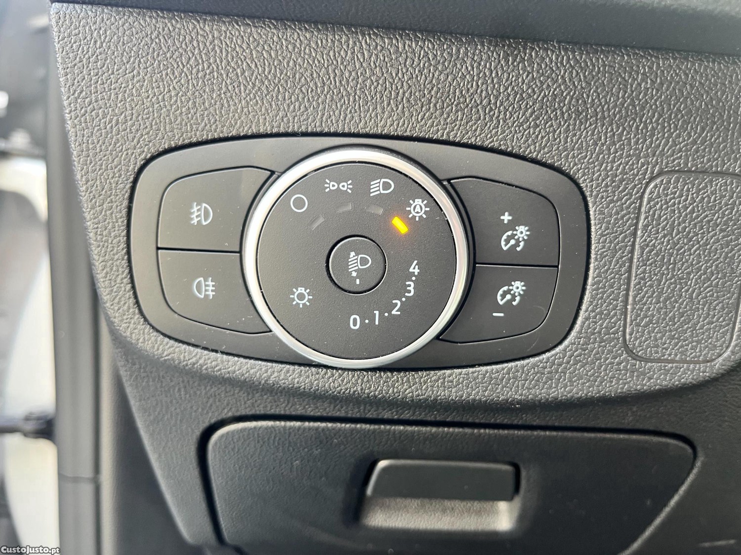 Ford Focus SW 1.5 TDCi Titanium — fotografia 2