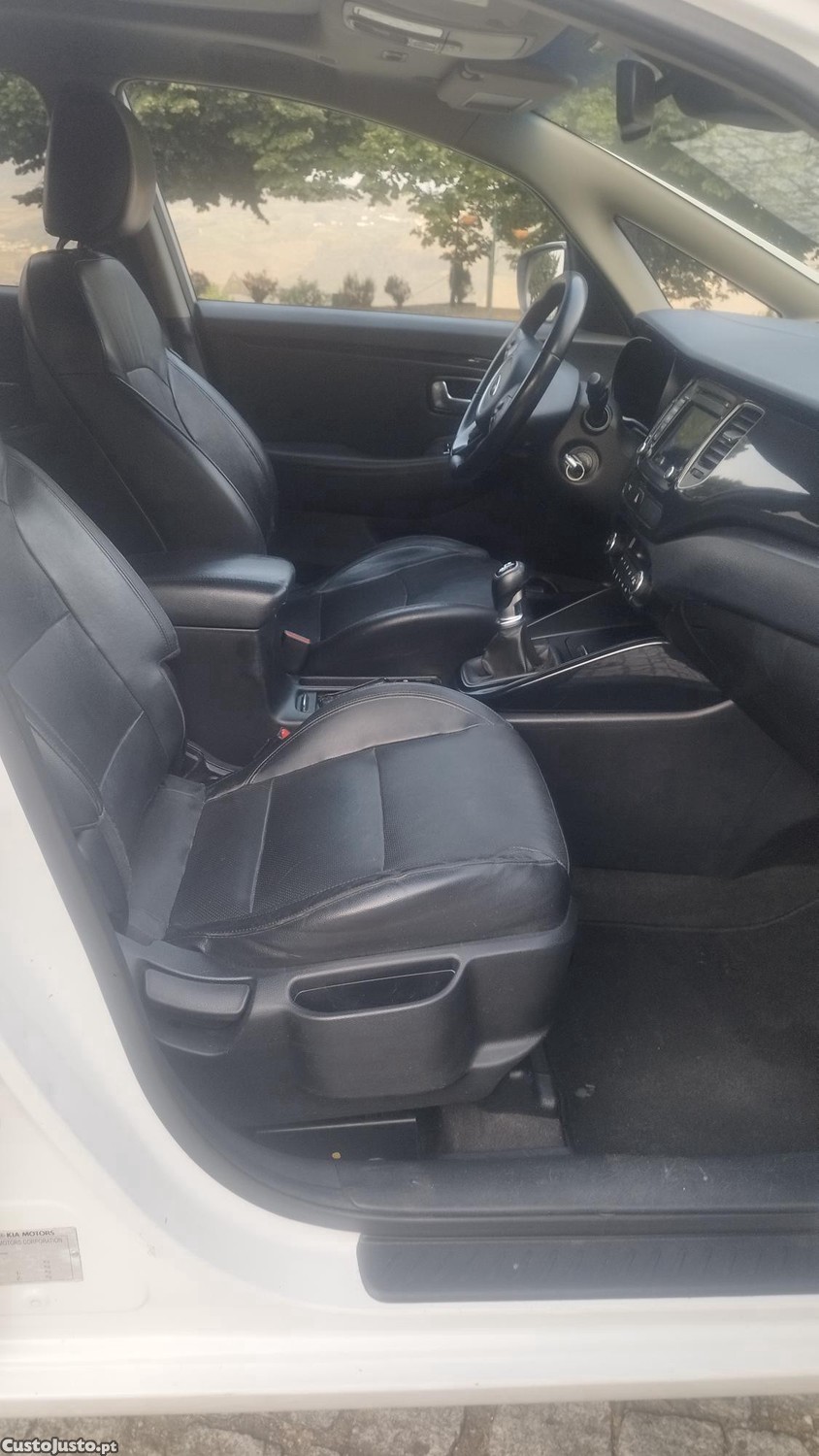 Kia Carens 1.7 141CV — fotografia 3