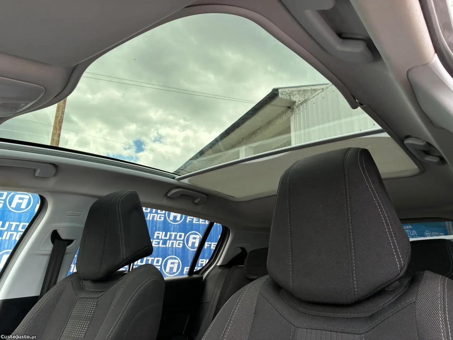 Peugeot 308 1.6 BlueHDi Allure J17 — fotografia 8