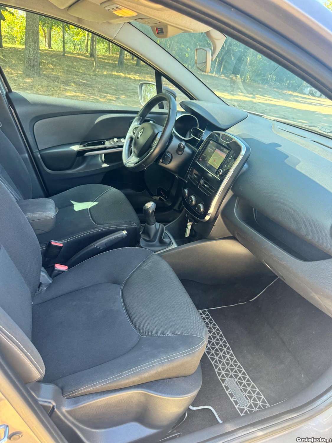 Renault Clio T e limeted — fotografia 3