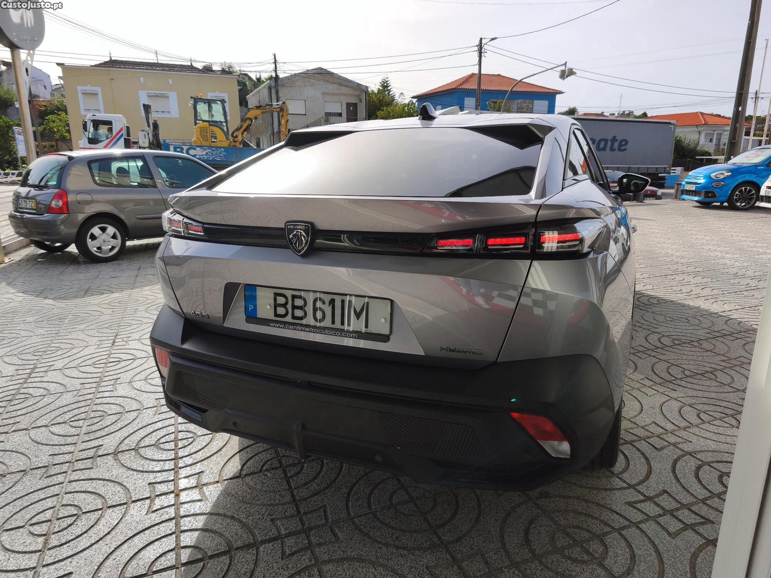 Peugeot  408 1.6 Hybrid 225cv Allure Pack - 23 — photo 5