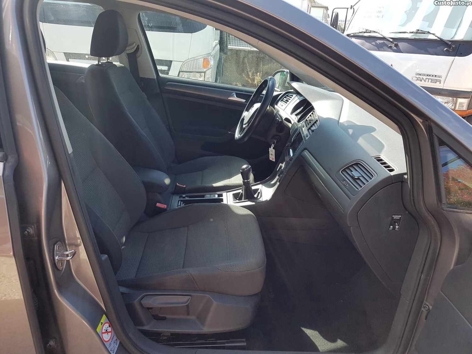 Volkswagen Golf Bluemotion TDI — fotografia 7