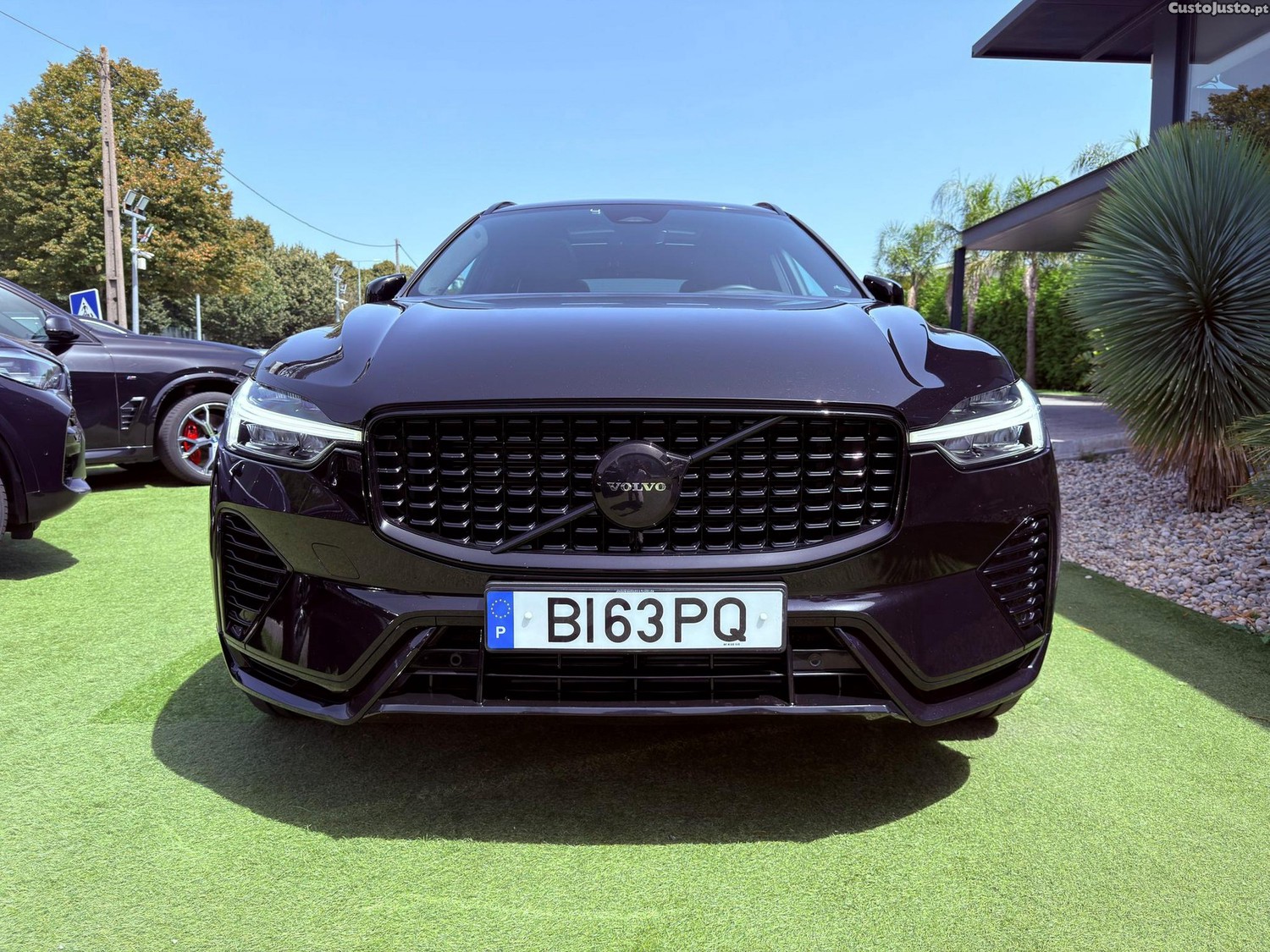 Volvo XC 60 2.0 T6 PHEV Black Edition AWD — fotografia 25