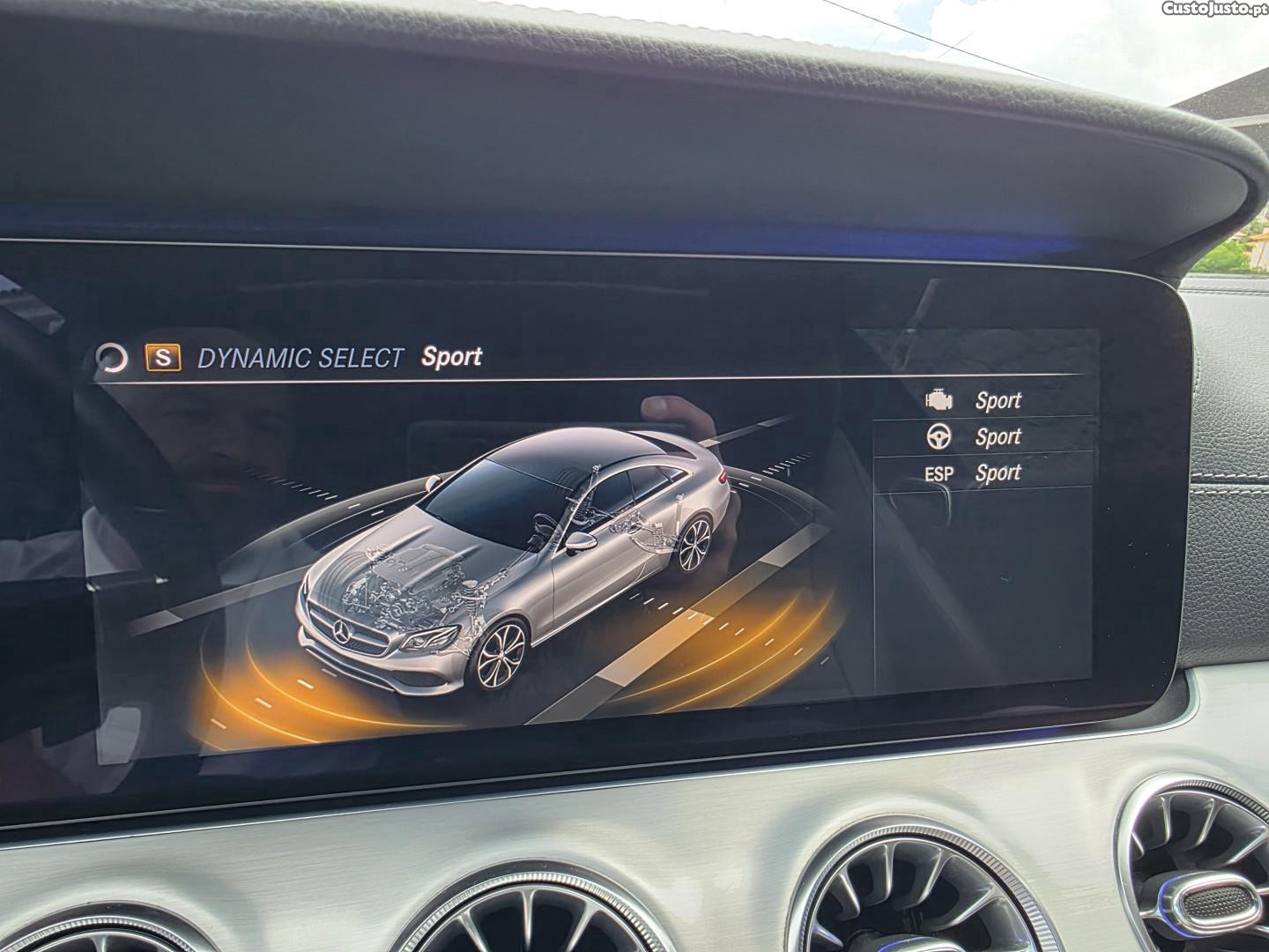 Mercedes-Benz E 220 d AMG Line Aut. — fotografia 43