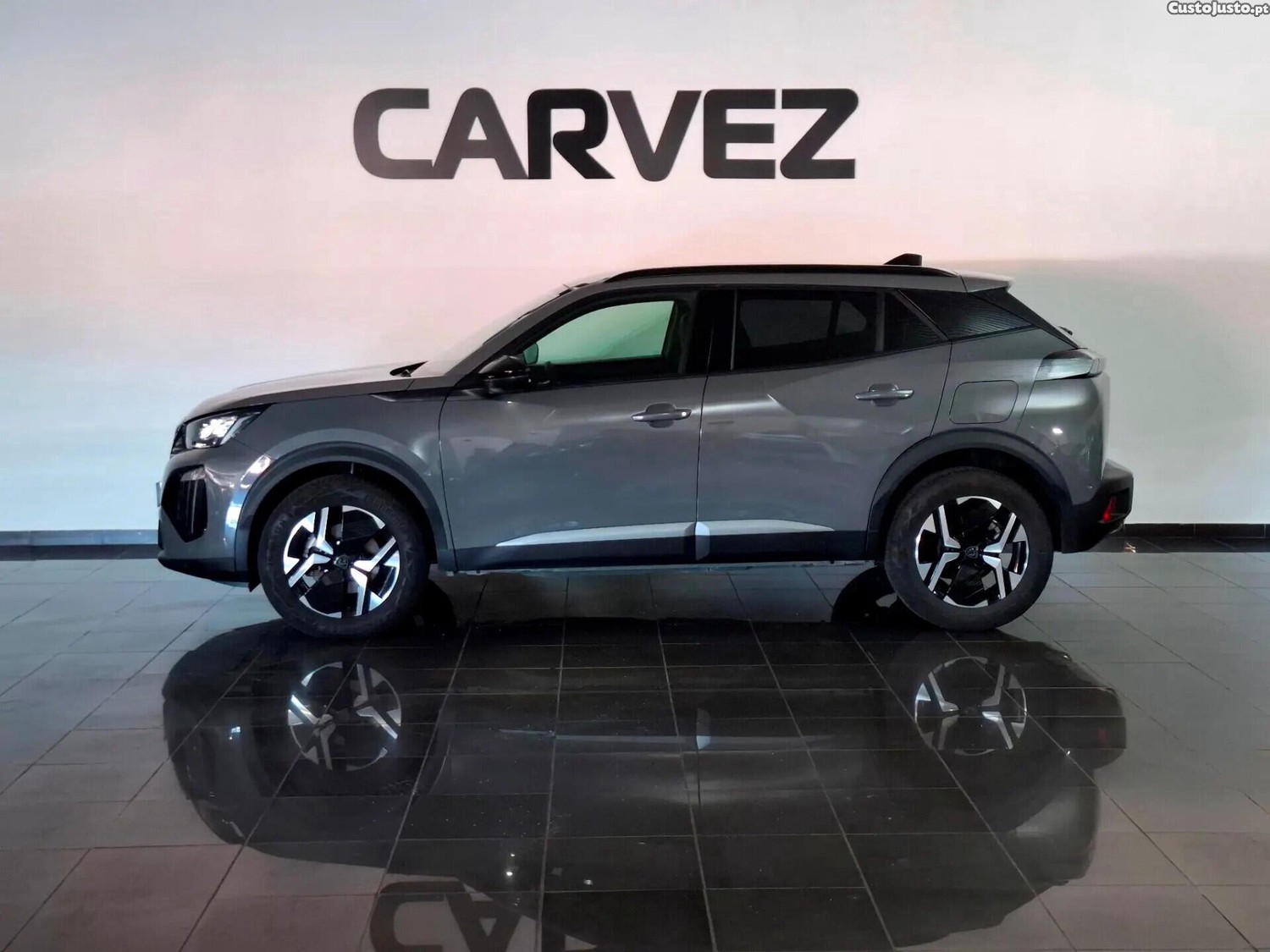 Peugeot 2008 1.2 Hybrid Allure e-DCS6 — fotografia 11