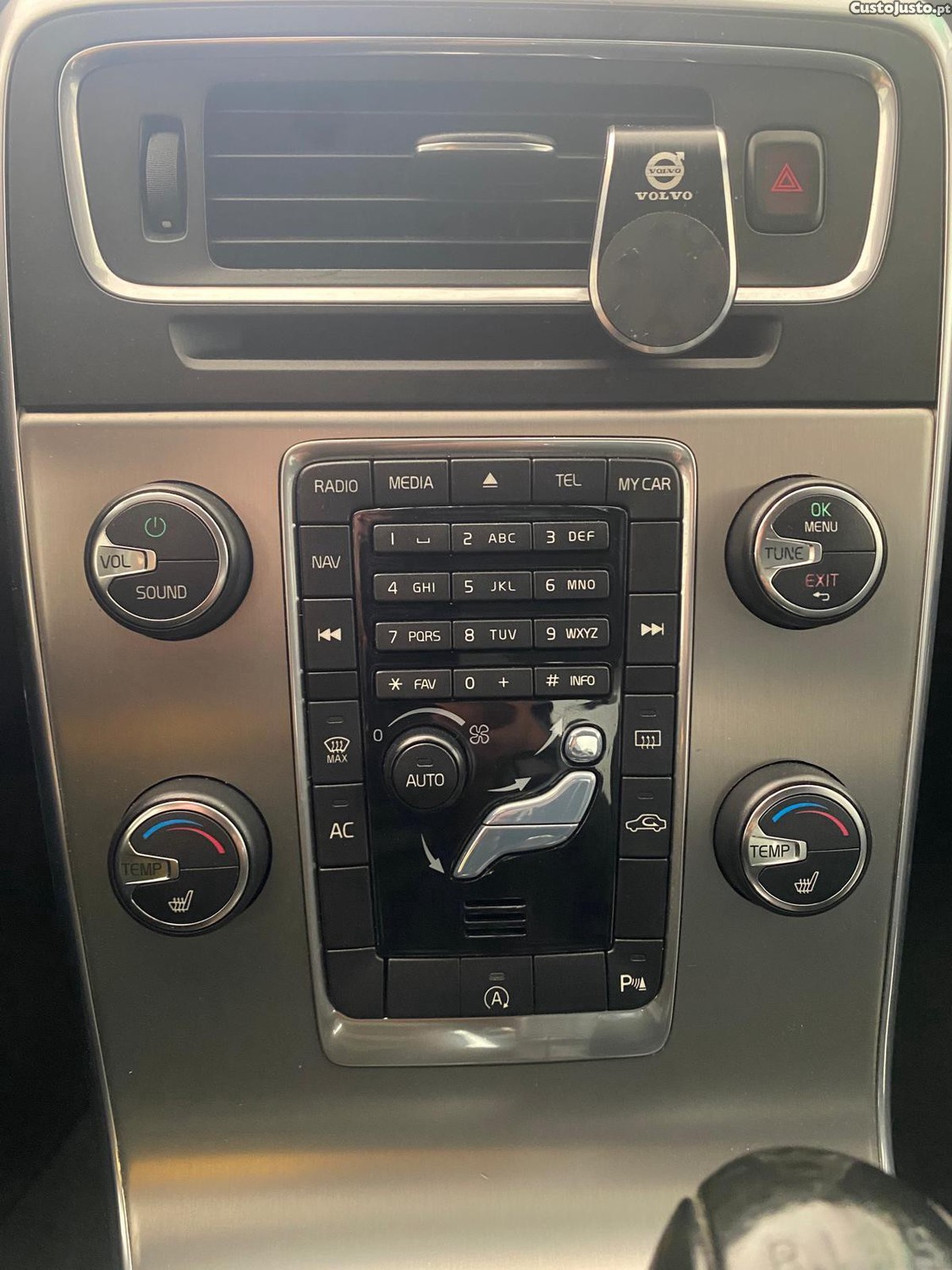 Volvo S60 Momentum — fotografia 4