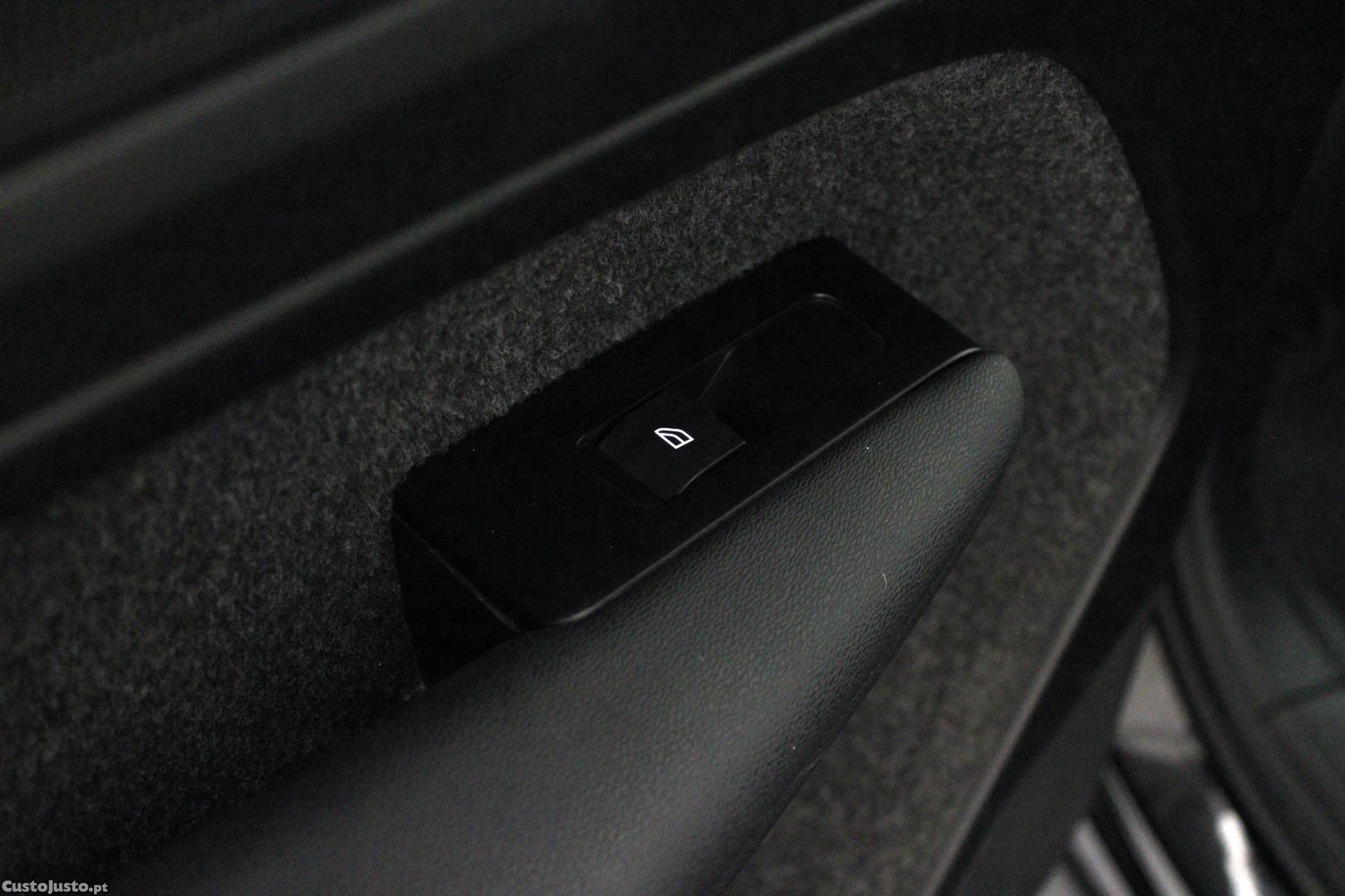 Volvo XC 40 1.5 T2 MOMENTUM CORE — fotografia 8
