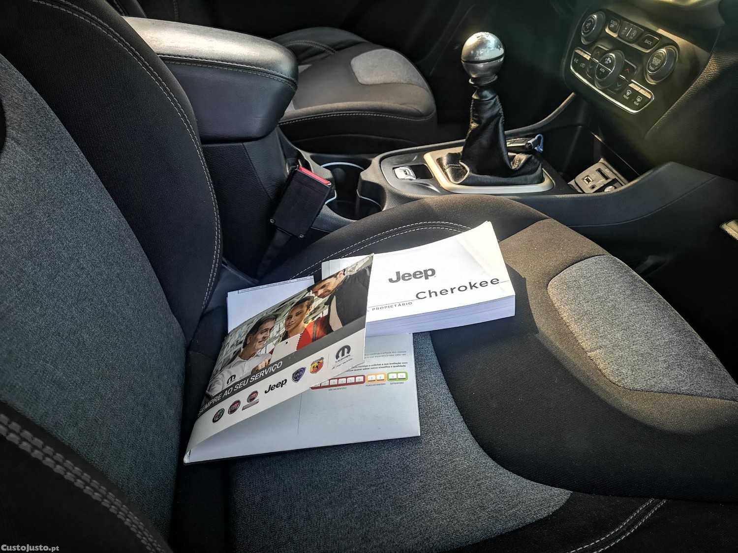 Jeep Cherokee 2.0 MJD LONGITUDE - NACIONAL - C/ GARANTIA - "C/ Gancho de Reboque" — fotografia 9