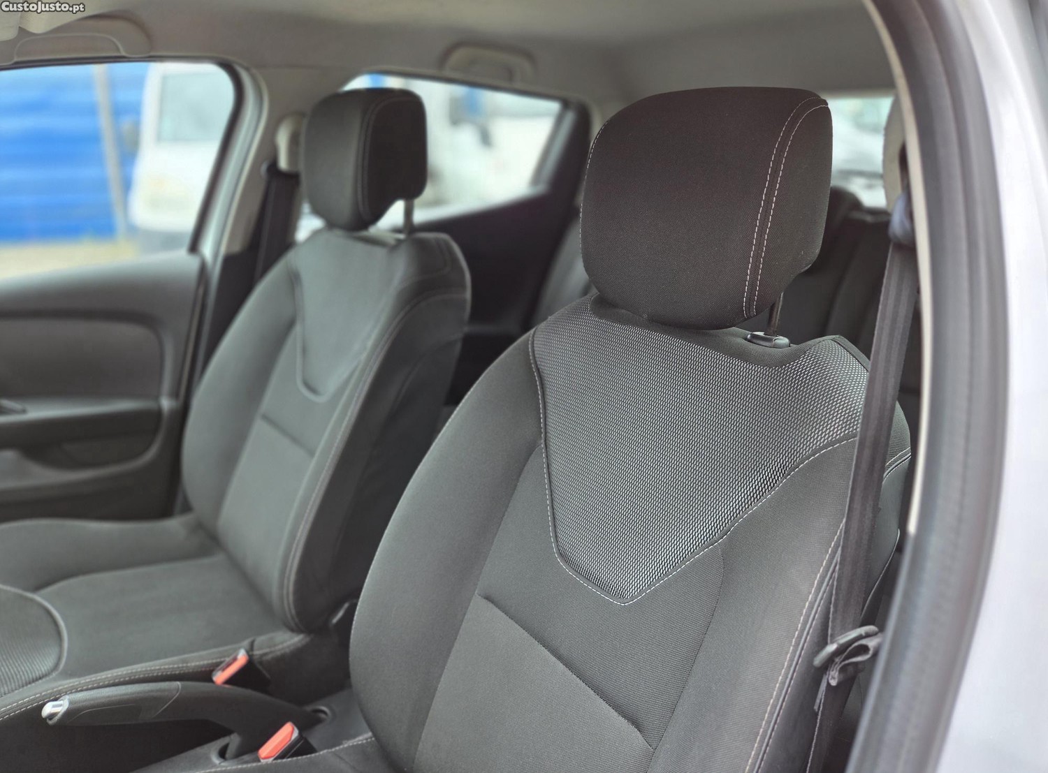 Renault Clio 1.5 dCi Zen — fotografia 6