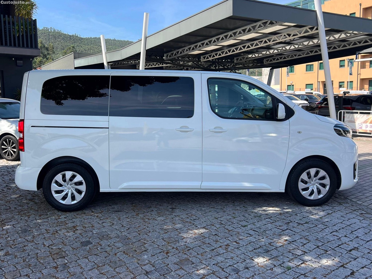 Toyota Proace Verso 1.5 D-4D L1 1.0T Comfort 9L - 22 — photo 3