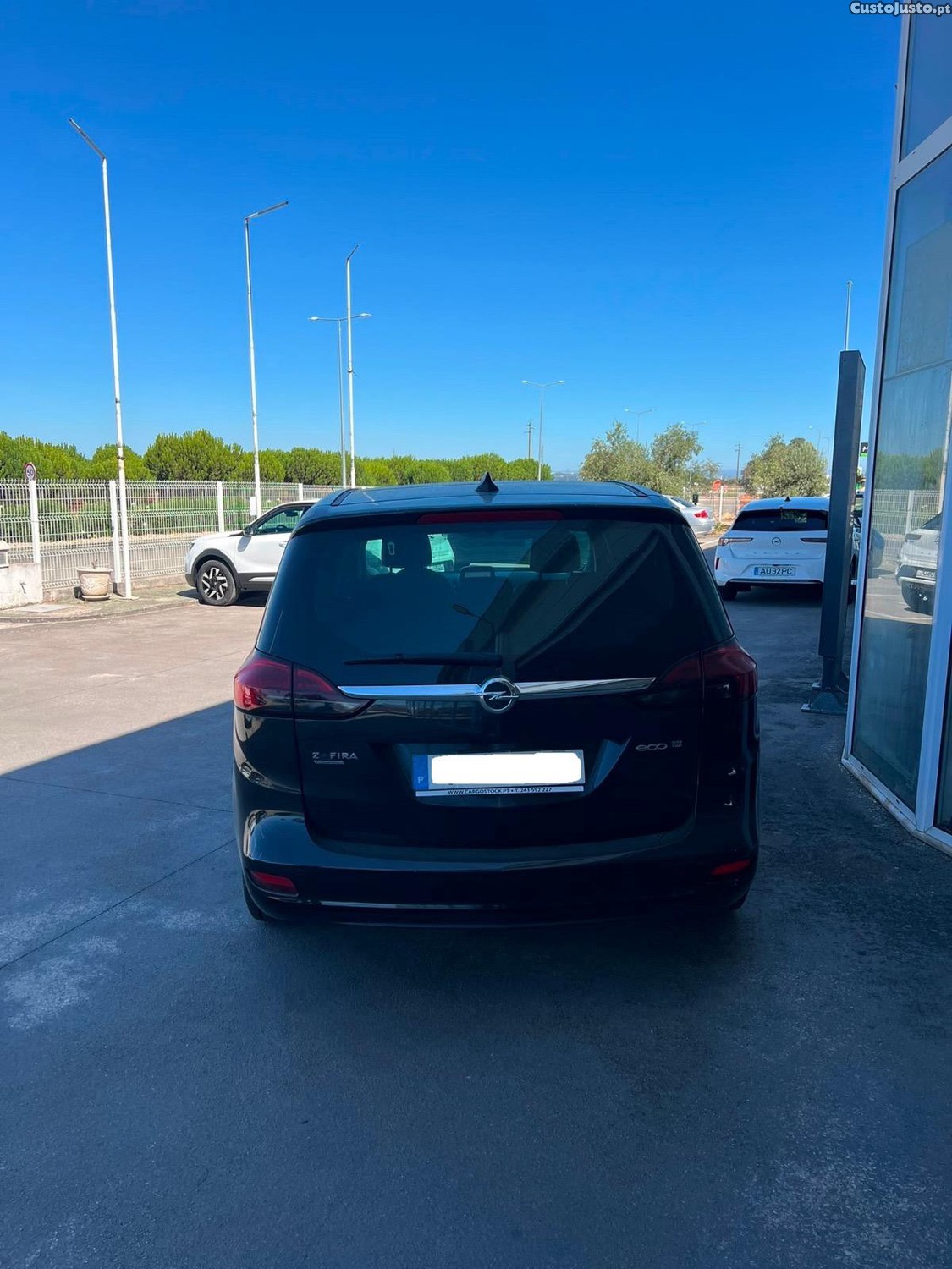 Opel Zafira Tourer — fotografia 4