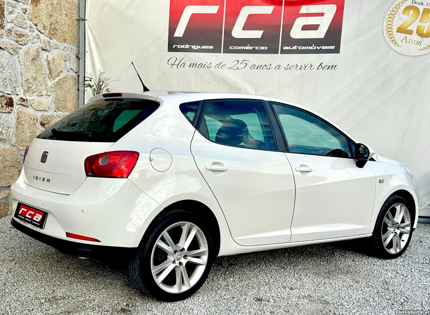 SEAT Ibiza 1.6 TDi 25 Anos — fotografia 5