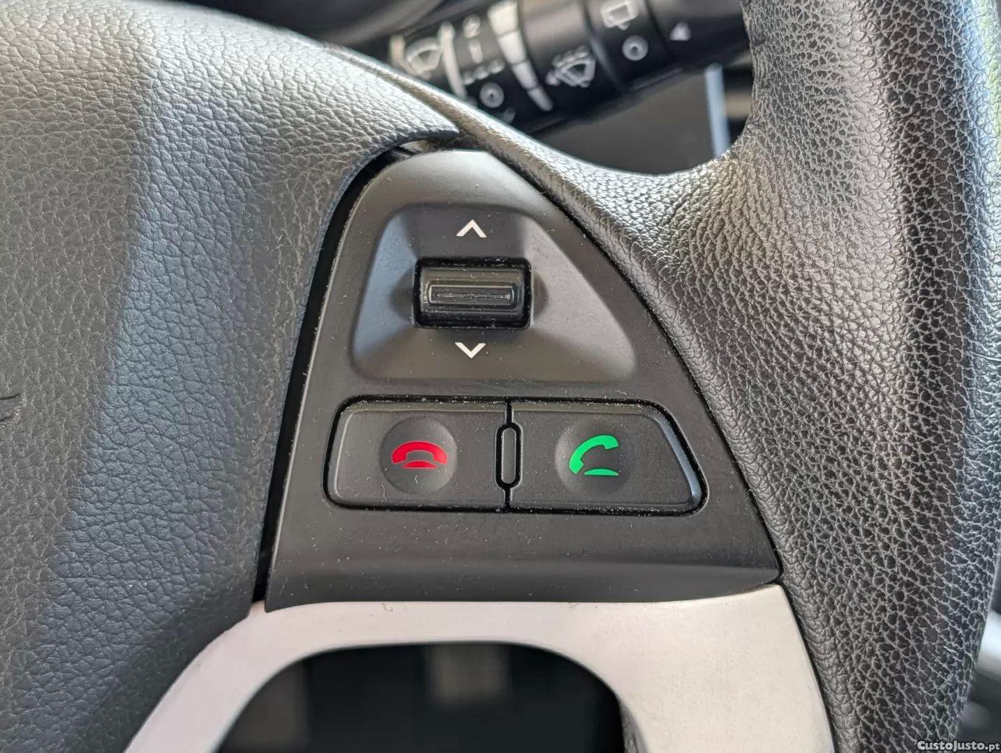 Kia Picanto 1.0 cvvt lx — fotografia 3