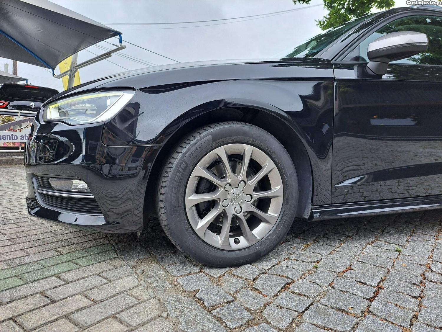 Audi A3 Sportback 1.6 TDI Ultra — fotografia 4