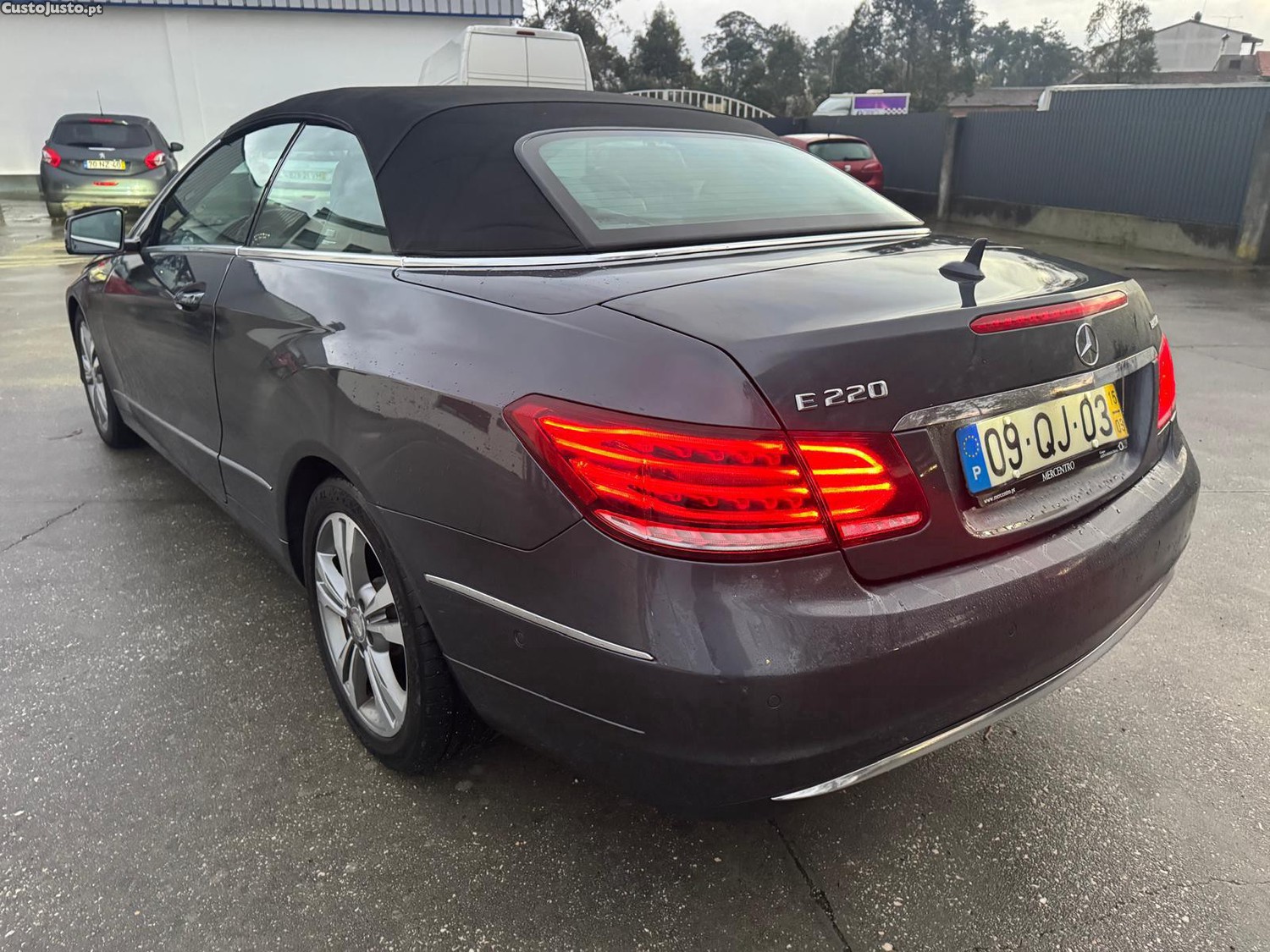 Mercedes-Benz E 220 Elegance Cabrio de 2015 — fotografia 10