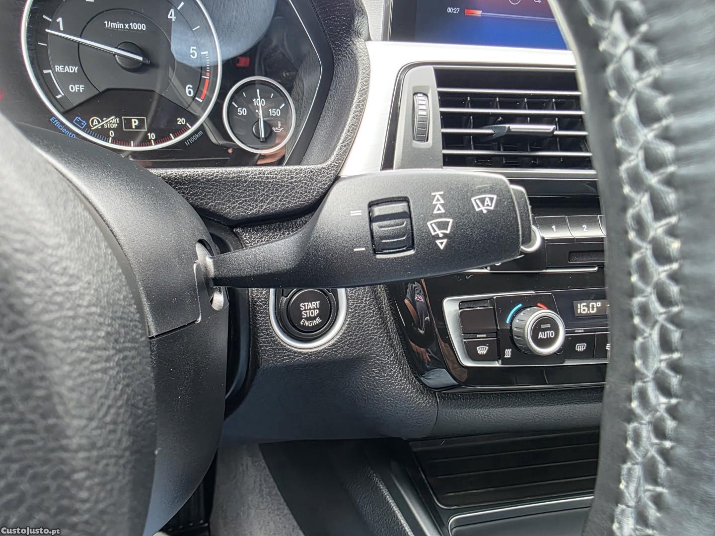 BMW 318 d Line Luxury Auto — fotografia 8