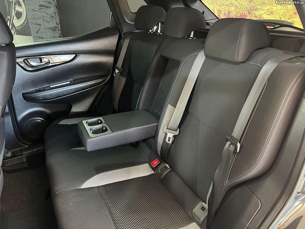 Nissan Qashqai 1.5 dCi Business Edition — fotografia 2
