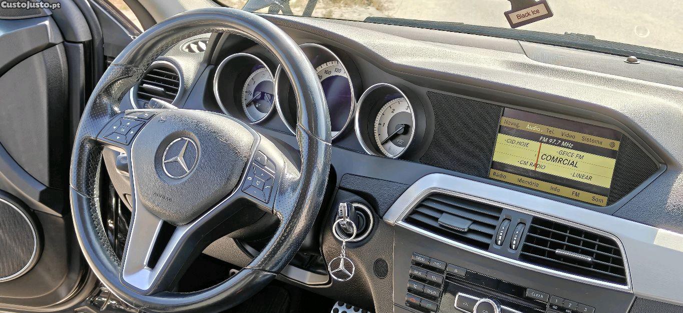 Mercedes-Benz C 220 Avantgarde — fotografia 4