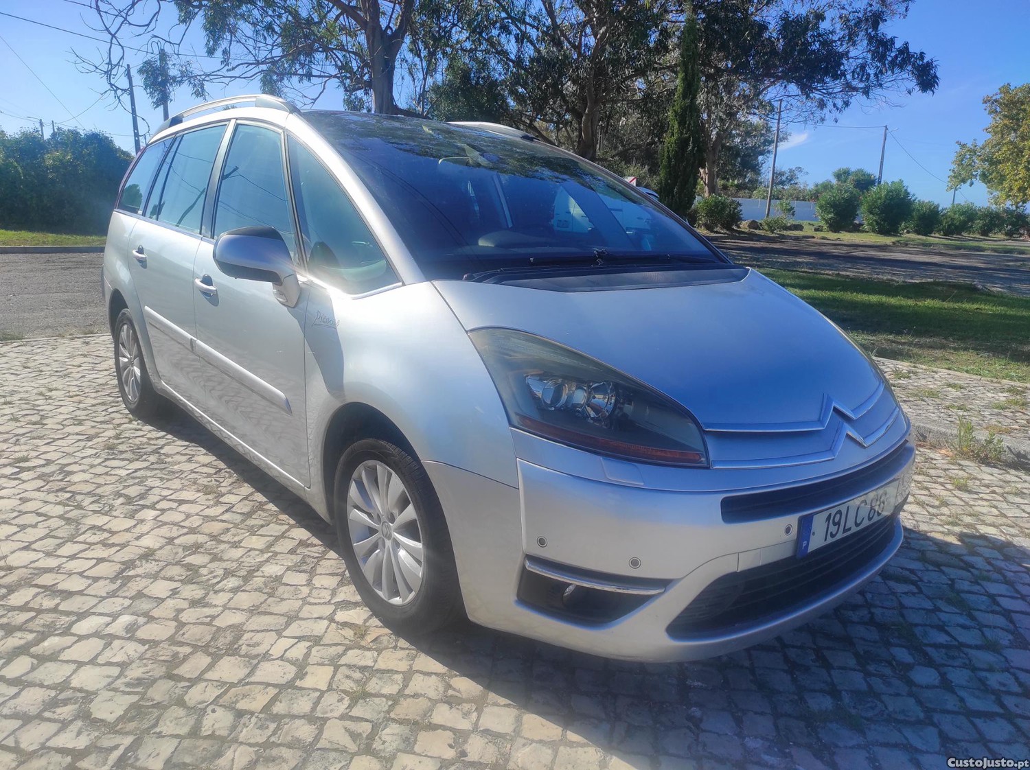 Citroën C4 Grand Picasso 1.6 HDI Executive - 07 — photo 2