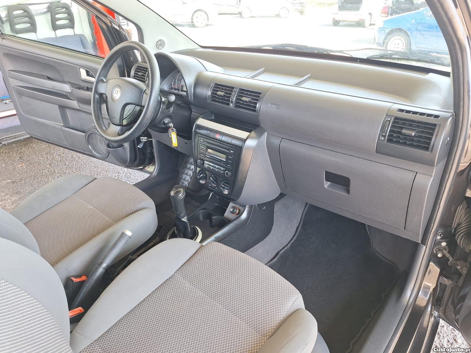 Volkswagen Fox 1.2 T.Liso Pack Elements — fotografia 11